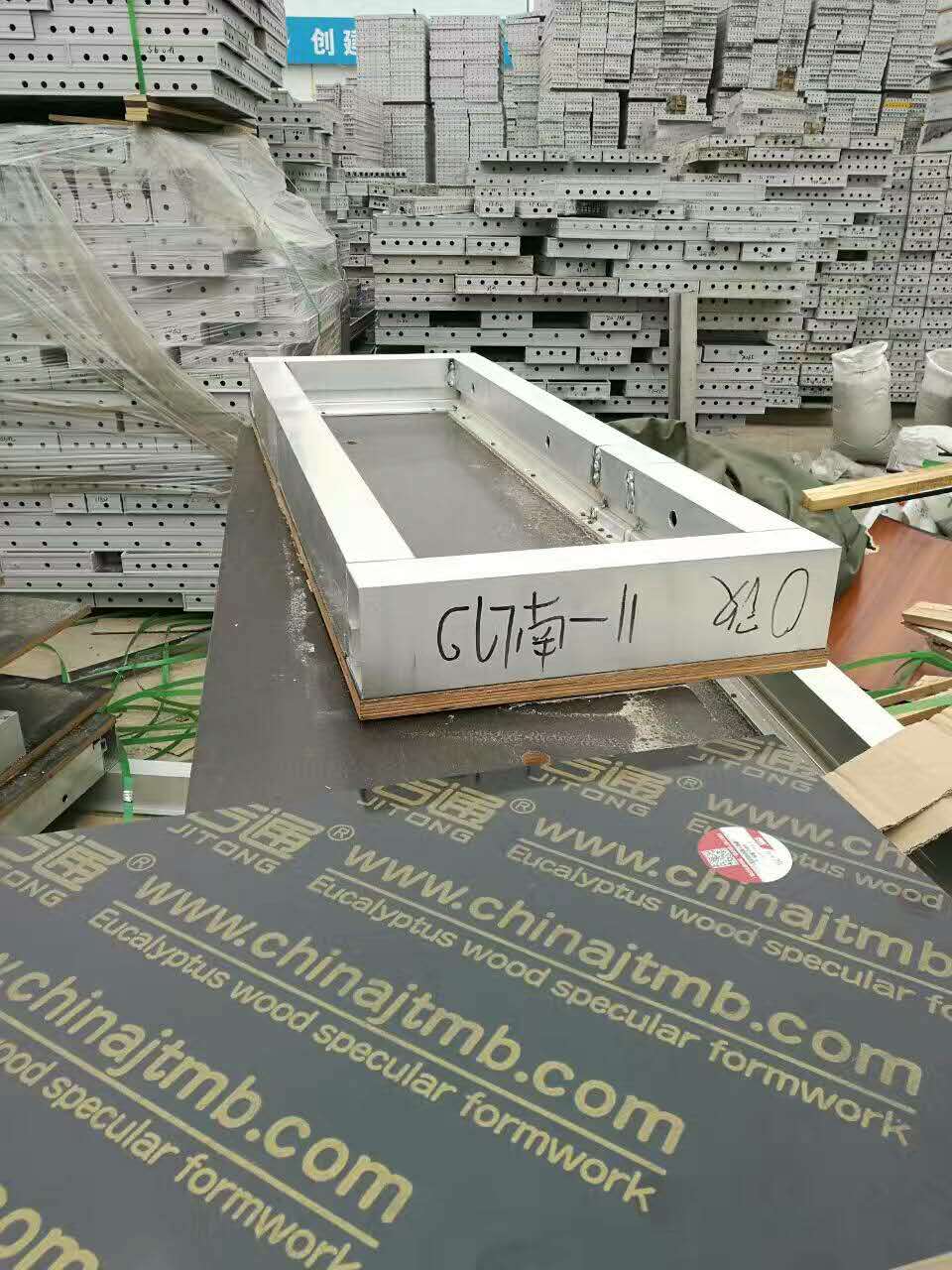 我国应形成多种建筑模板并存的格局